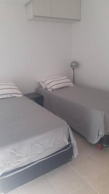 Departamento Calle Mendoza Albus -Acceso Rapido Ruta 22 Хенераль-Рока Экстерьер фото